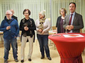Der SPD-Bundestagskandidat Macit Karaahmetoglu (rechts) begrüßte das Jahr 2017 beim SPD-Neujahrsempfang