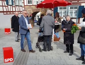 Spannende Gespräche bei der „Ostereier-Aktion“